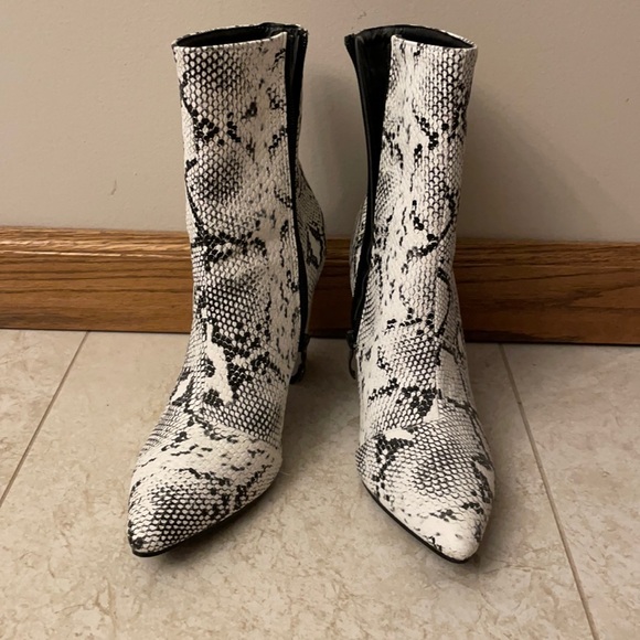 SHEIN Shoes - BNWOT Shein, Snakeskin Booties, Size 38